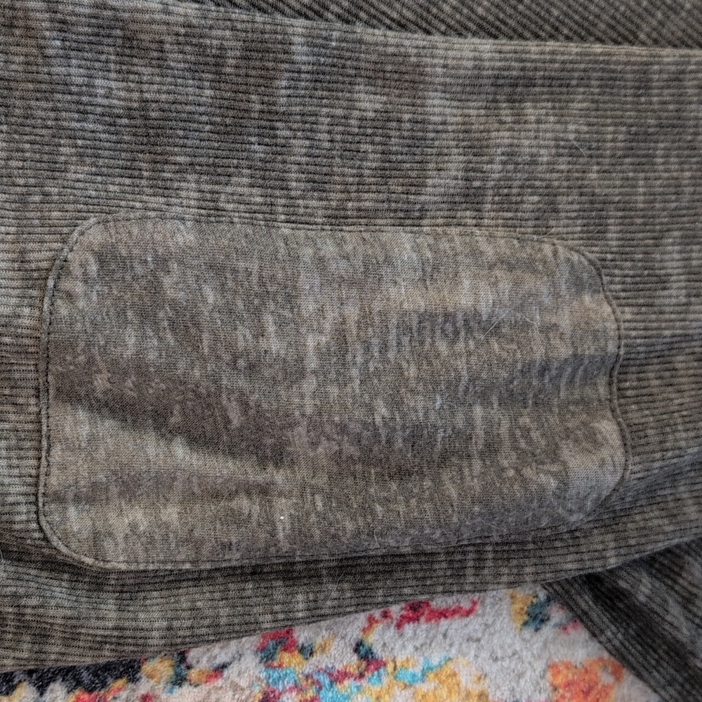 John Varvatos XXL Olive Green Henley Like New - Picture 4 of 6